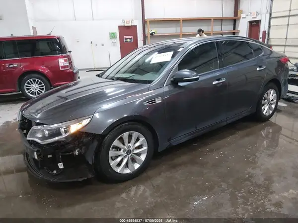 5XXGU4L35HG157629 2017 KIA OPTIMA - Image 2