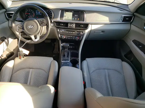 5XXGU4L35HG157680 2017 KIA OPTIMA - Image 8