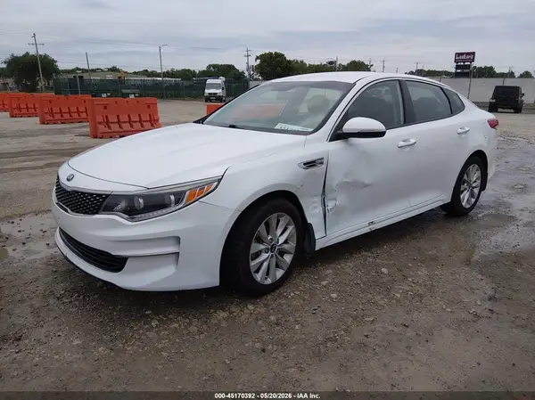 5XXGU4L35HG158036 2017 KIA OPTIMA - Image 2