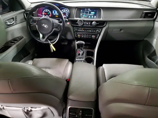 5XXGU4L35HG158120 2017 KIA OPTIMA - Image 8