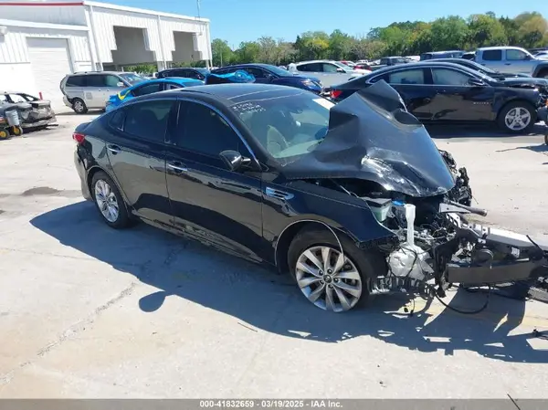 5XXGU4L35HG166458 2017 KIA OPTIMA - Image 1