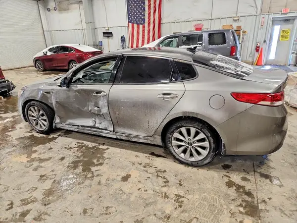 5XXGU4L35HG167481 2017 KIA OPTIMA - Image 2