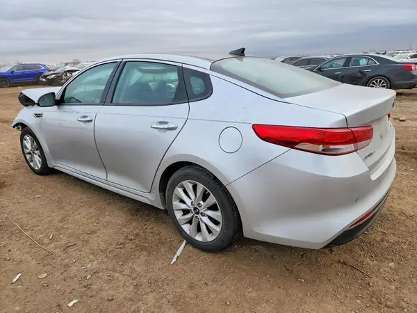 5XXGU4L35HG167657 2017 KIA OPTIMA - Image 2