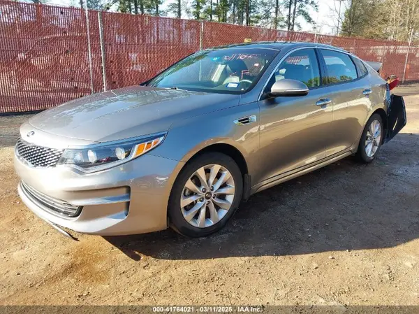 5XXGU4L35HG168890 2017 KIA OPTIMA - Image 2