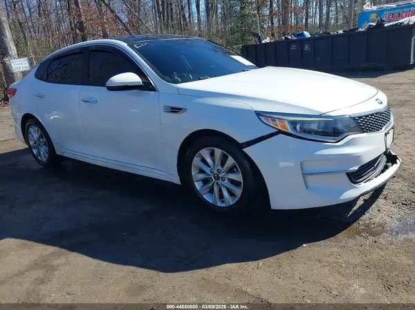 5XXGU4L35JG182083 2018 KIA OPTIMA