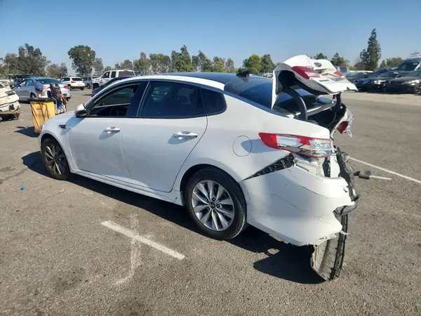 5XXGU4L35JG191589 2018 KIA OPTIMA - Image 2