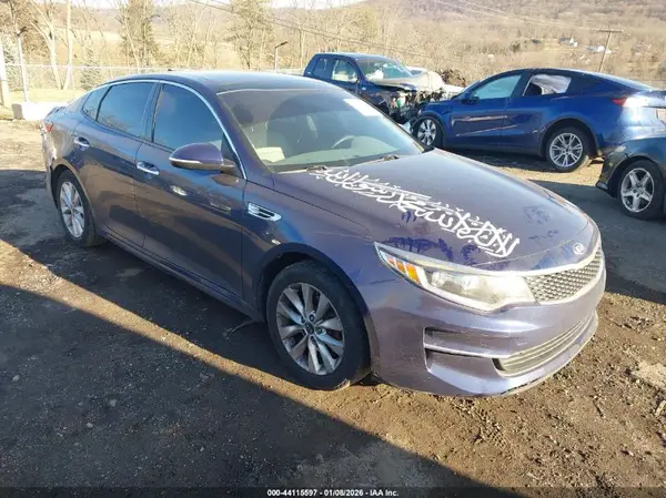 5XXGU4L35JG200081 2018 KIA OPTIMA - Image 1