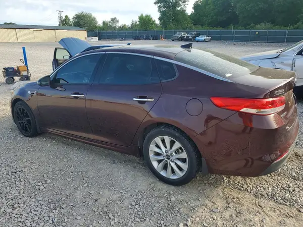 5XXGU4L35JG237499 2018 KIA OPTIMA - Image 2