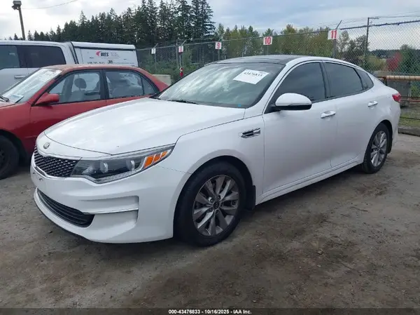 5XXGU4L36GG004143 2016 KIA OPTIMA - Image 2