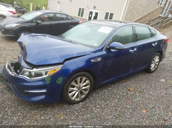 5XXGU4L36GG009245 2016 KIA OPTIMA - Image 2