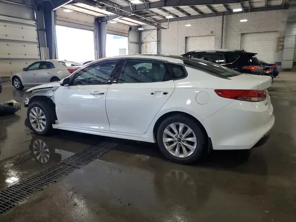 5XXGU4L36GG056307 2016 KIA OPTIMA - Image 2