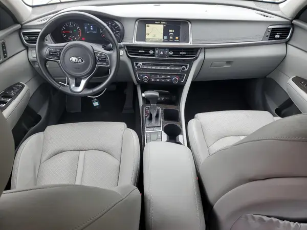 5XXGU4L36GG064780 2016 KIA OPTIMA - Image 8