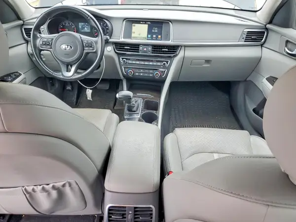 5XXGU4L36GG070241 2016 KIA OPTIMA - Image 8