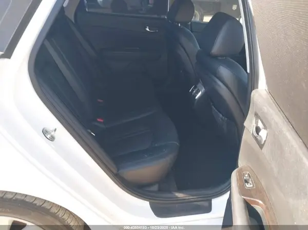 5XXGU4L36GG070885 2016 KIA OPTIMA - Image 8