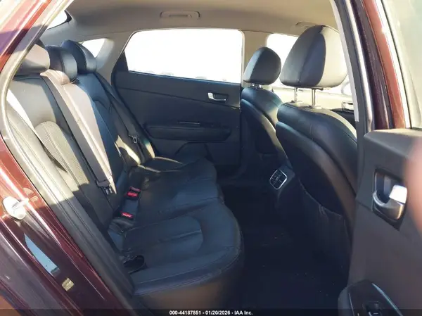 5XXGU4L36GG073284 2016 KIA OPTIMA - Image 8