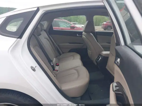 5XXGU4L36GG080140 2016 KIA OPTIMA - Image 8