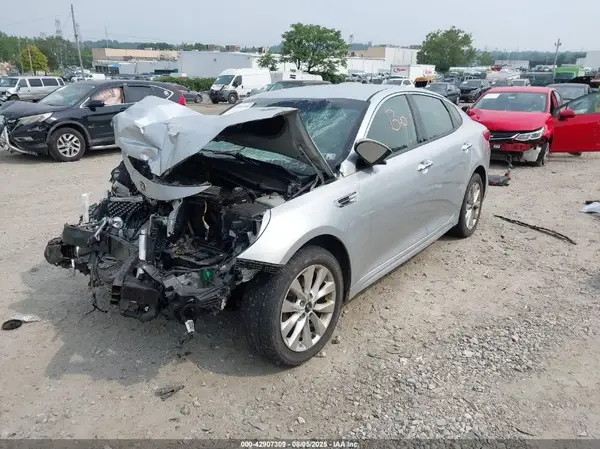 5XXGU4L36GG083877 2016 KIA OPTIMA - Image 2