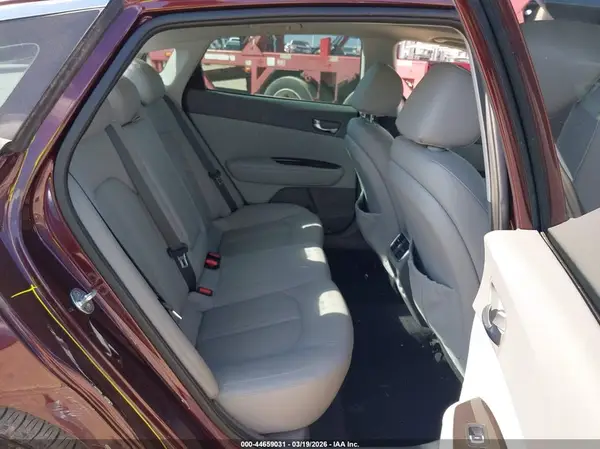 5XXGU4L36GG085161 2016 KIA OPTIMA - Image 8