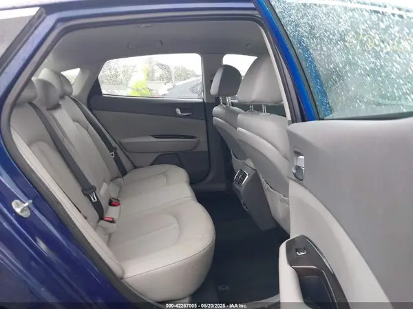 5XXGU4L36GG089906 2016 KIA OPTIMA - Image 8