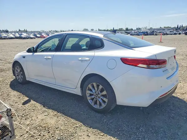 5XXGU4L36GG092272 2016 KIA OPTIMA - Image 2