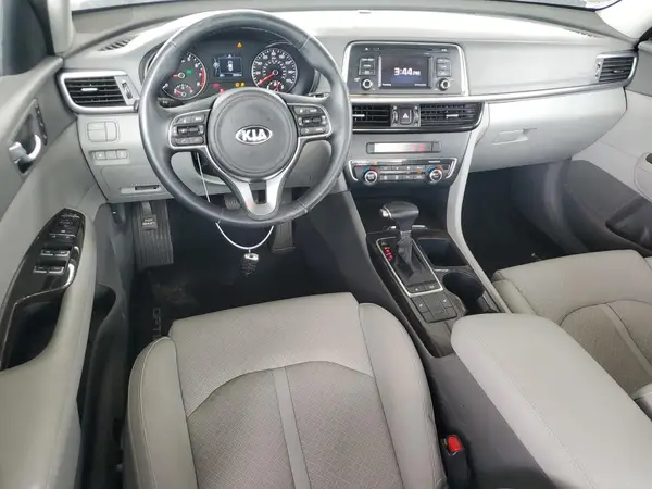 5XXGU4L36GG099853 2016 KIA OPTIMA - Image 8