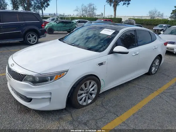 5XXGU4L36GG119535 2016 KIA OPTIMA - Image 2