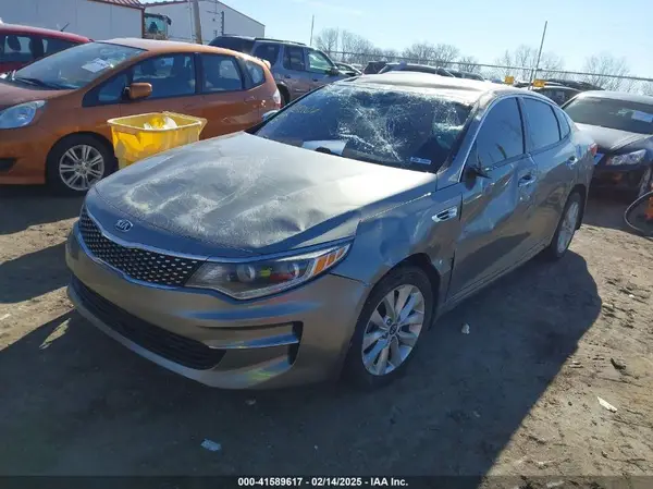 5XXGU4L36HG143321 2017 KIA OPTIMA - Image 2