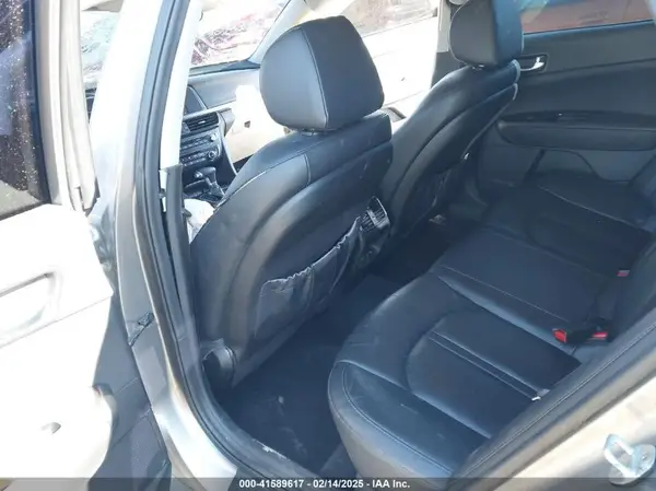 5XXGU4L36HG143321 2017 KIA OPTIMA - Image 8