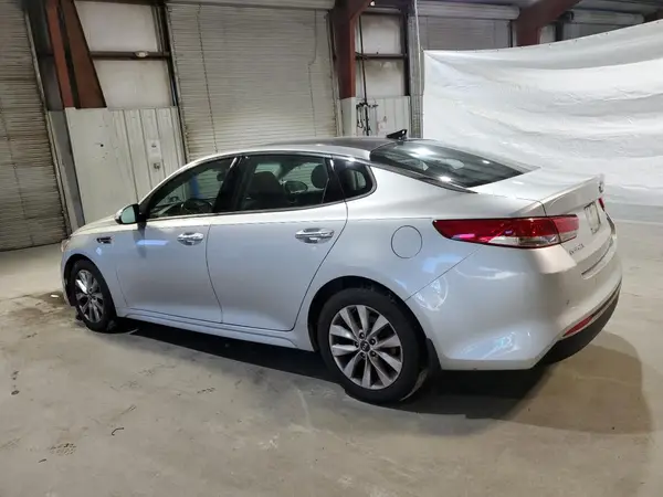 5XXGU4L36HG151208 2017 KIA OPTIMA - Image 2