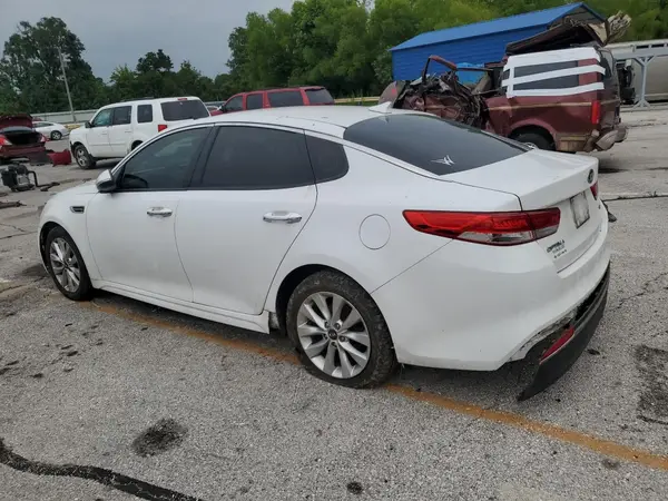 5XXGU4L36HG152438 2017 KIA OPTIMA - Image 2