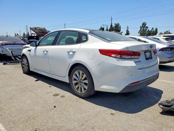 5XXGU4L36HG158756 2017 KIA OPTIMA - Image 2