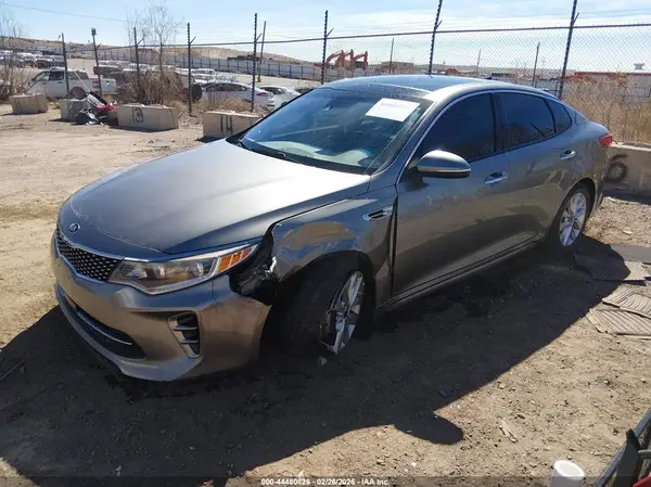 5XXGU4L36HG168798 2017 KIA OPTIMA - Image 2