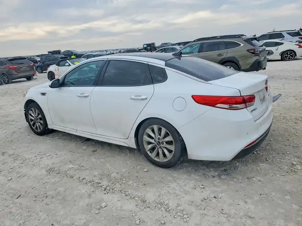 5XXGU4L36HG171961 2017 KIA OPTIMA - Image 2