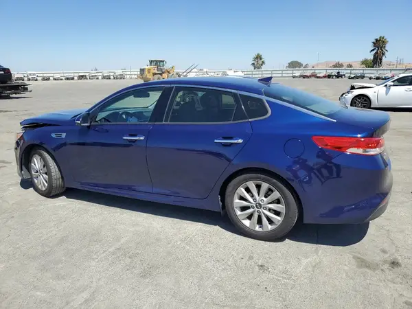 5XXGU4L36JG181170 2018 KIA OPTIMA - Image 2