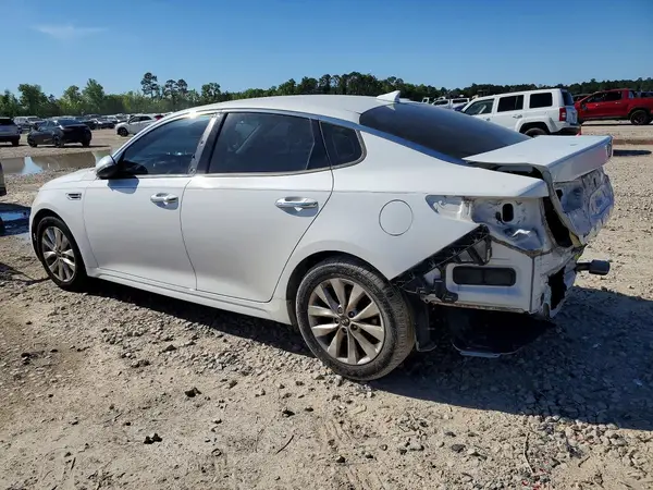 5XXGU4L36JG183579 2018 KIA OPTIMA - Image 2