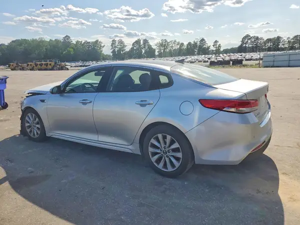 5XXGU4L36JG186448 2018 KIA OPTIMA - Image 2