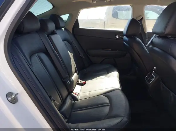 5XXGU4L36JG200543 2018 KIA OPTIMA - Image 8