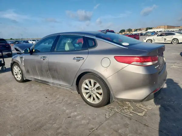5XXGU4L36JG239164 2018 KIA OPTIMA - Image 2