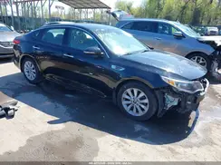5XXGU4L36JG240976 2018 KIA OPTIMA