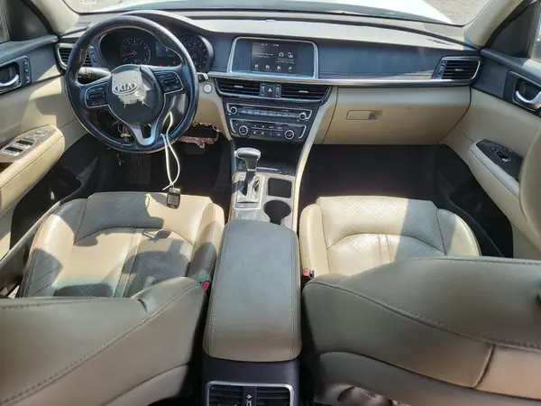 5XXGU4L36JG246650 2018 KIA OPTIMA - Image 8