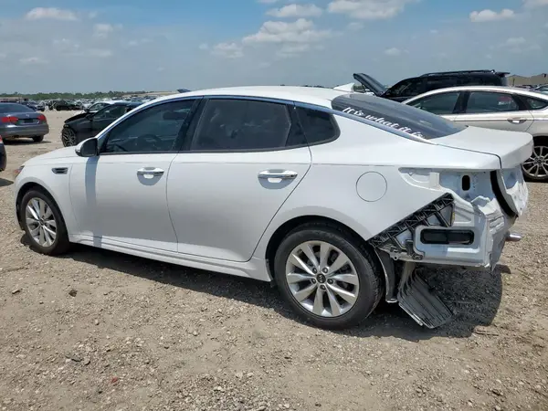 5XXGU4L36JG247278 2018 KIA OPTIMA - Image 2