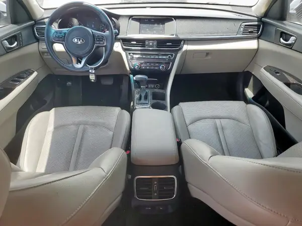 5XXGU4L36JG247278 2018 KIA OPTIMA - Image 8