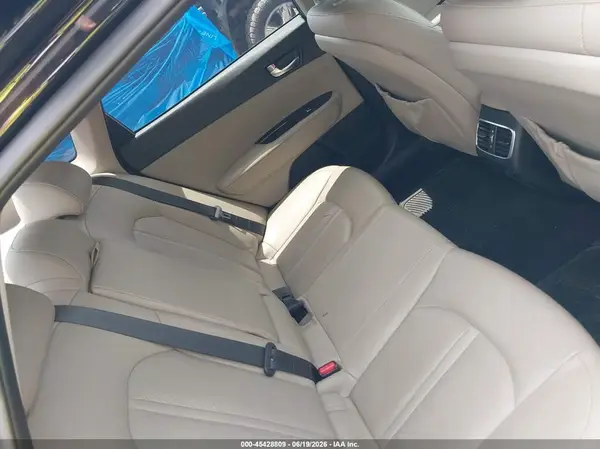 5XXGU4L36JG248267 2018 KIA OPTIMA - Image 8