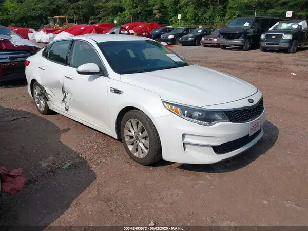 5XXGU4L36JG257289 2018 KIA OPTIMA - Image 1