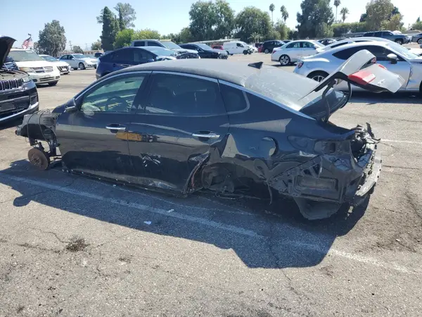 5XXGU4L36JG273489 2018 KIA OPTIMA - Image 2