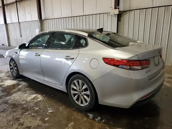 5XXGU4L36JG274190 2018 KIA OPTIMA - Image 2