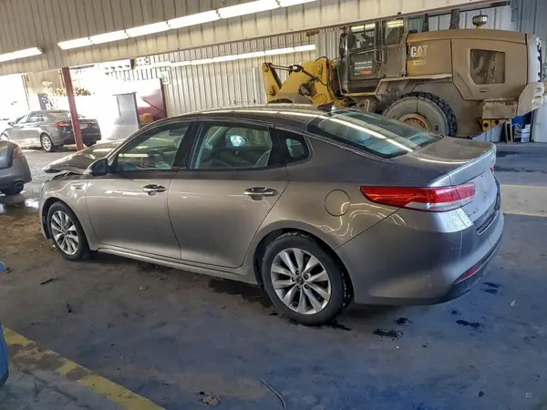 5XXGU4L37GG003678 2016 KIA OPTIMA - Image 2
