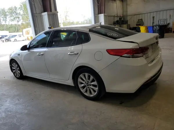 5XXGU4L37GG004961 2016 KIA OPTIMA - Image 2