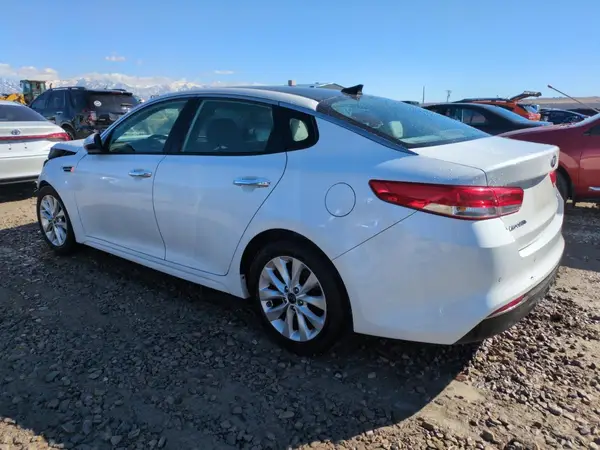 5XXGU4L37GG006712 2016 KIA OPTIMA - Image 2