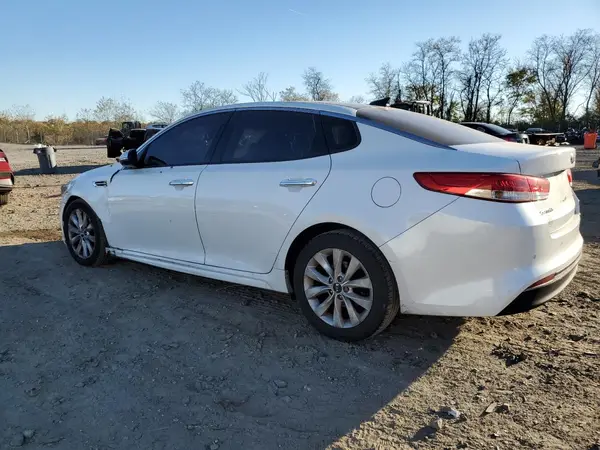 5XXGU4L37GG009528 2016 KIA OPTIMA - Image 2